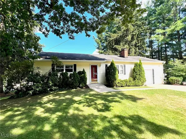 11193 Kile Rd, Chardon, OH 44024