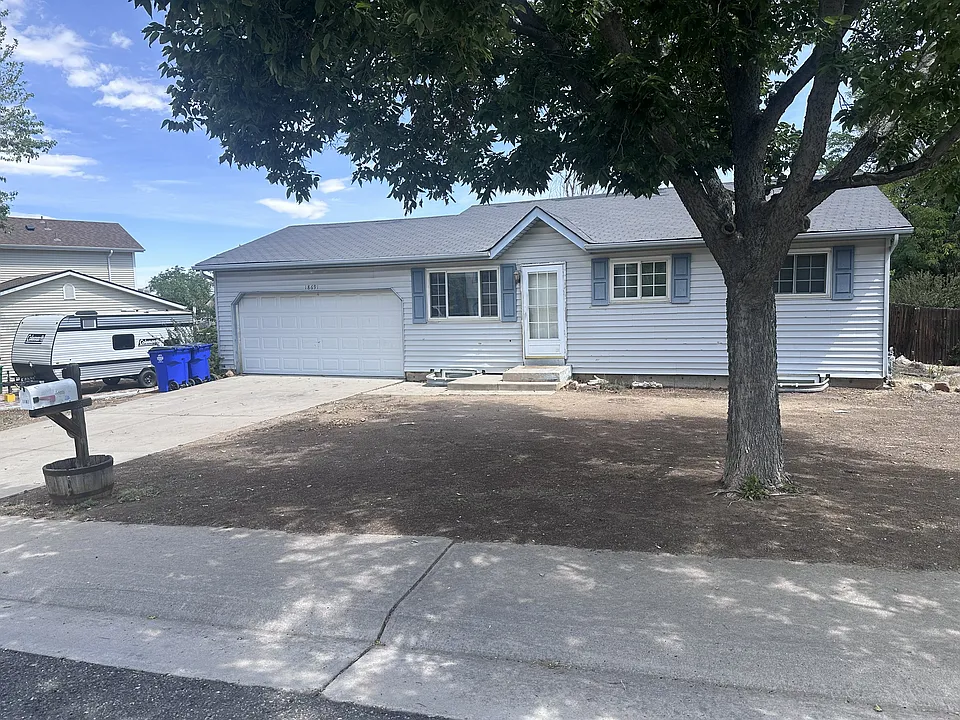 18691 E Brown Pl