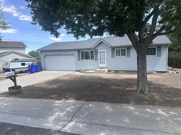 18691 E Brown Pl, Aurora, CO 80013