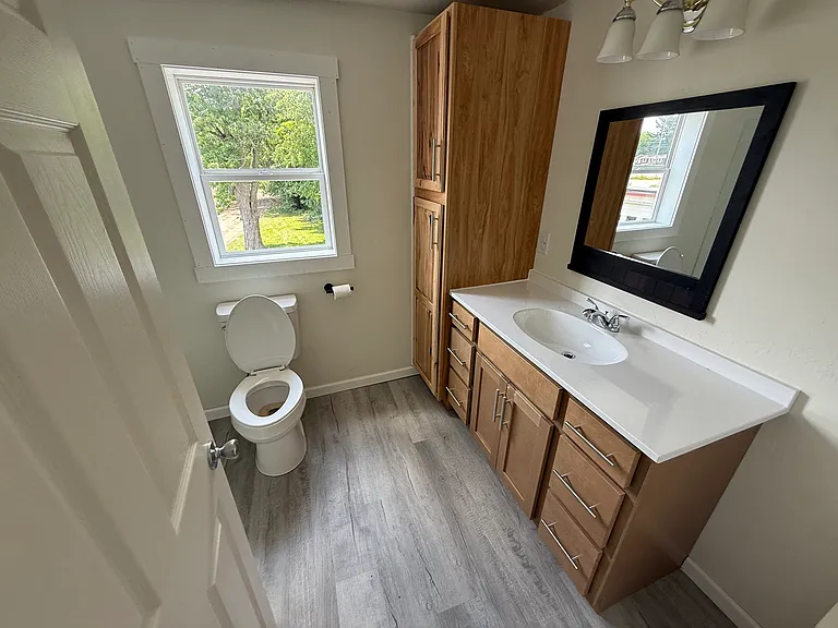 154 Clay Ave SE — Photo 13