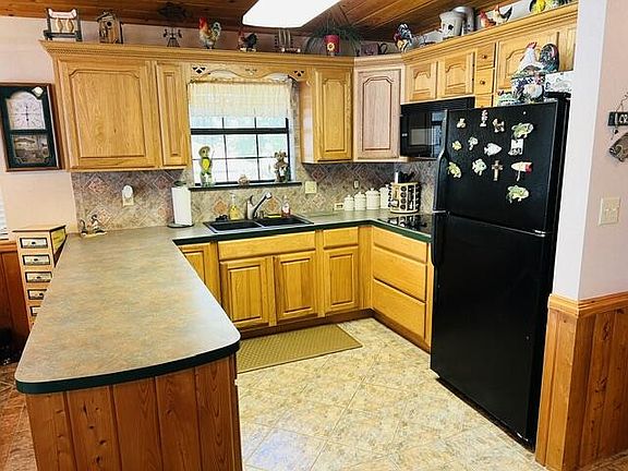 5th image of 125 Isle Dr