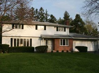 90 Roby Dr, Rochester, NY 14618