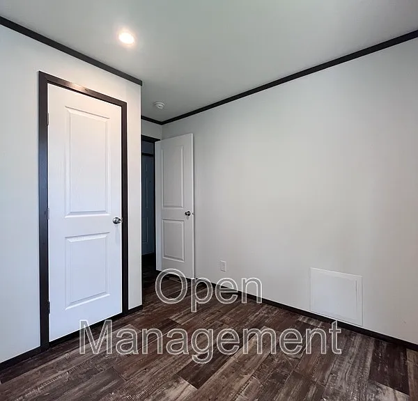 2301 SW Oralabor Rd #26 — Photo 6