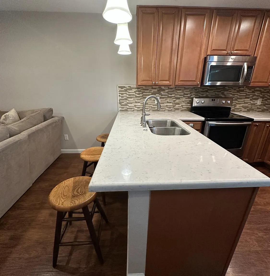 2 bed, 945 sqft, $1,550 — Photo 3