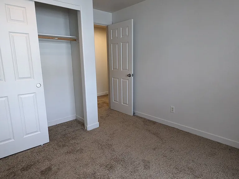 Halsey East Townhomes — Photo 59