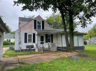 7925 S Rock Hill Rd, Saint Louis, MO 63123