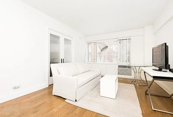 Rented by Mallan Real Estate Inc | media 2