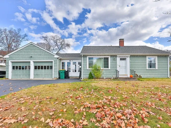 127 Stanley St, North Attleboro, MA 02763