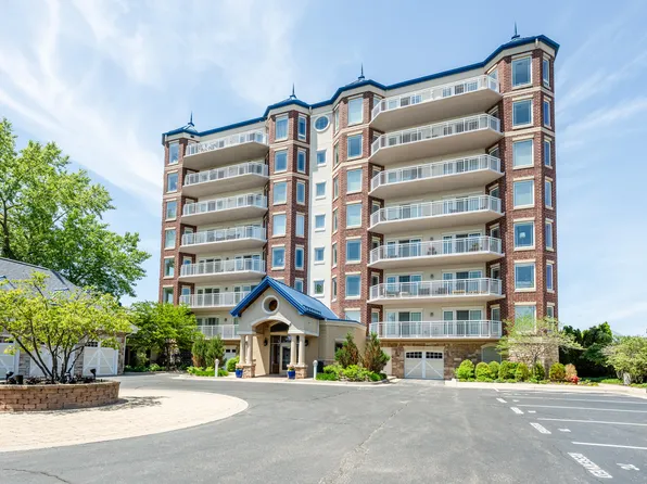 200 Lake St Unit 3B, Saint Joseph, MI 49085