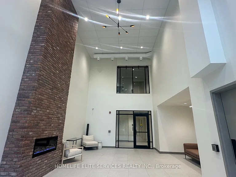 121 Mary St #306 — Photo 6