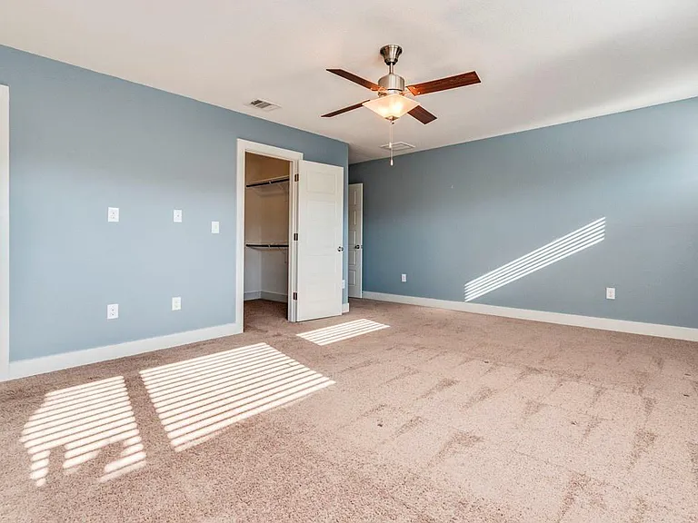 2208 Capulet St — Photo 13