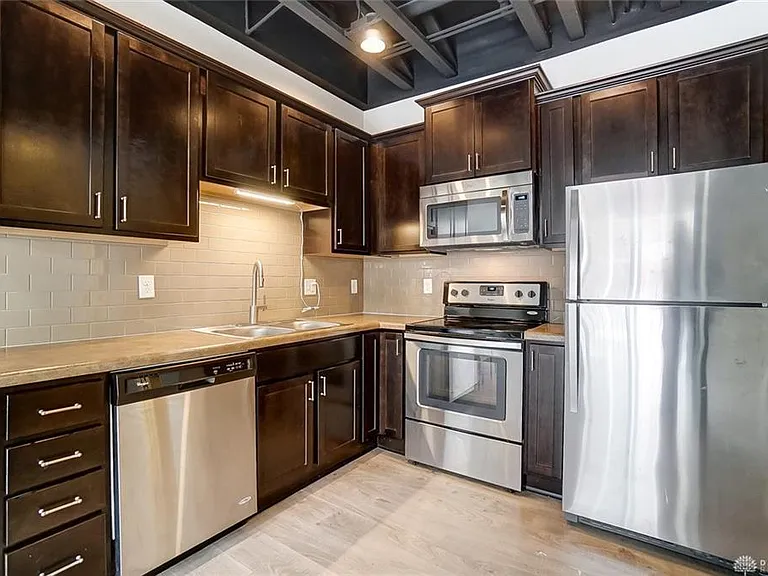 230 Keelboat Ct — Photo 8