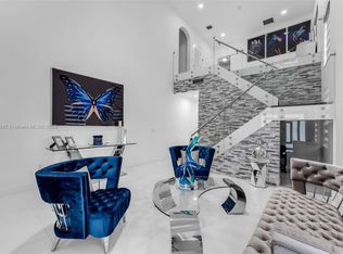 15680 SW 12th Ter, Miami, FL 33194