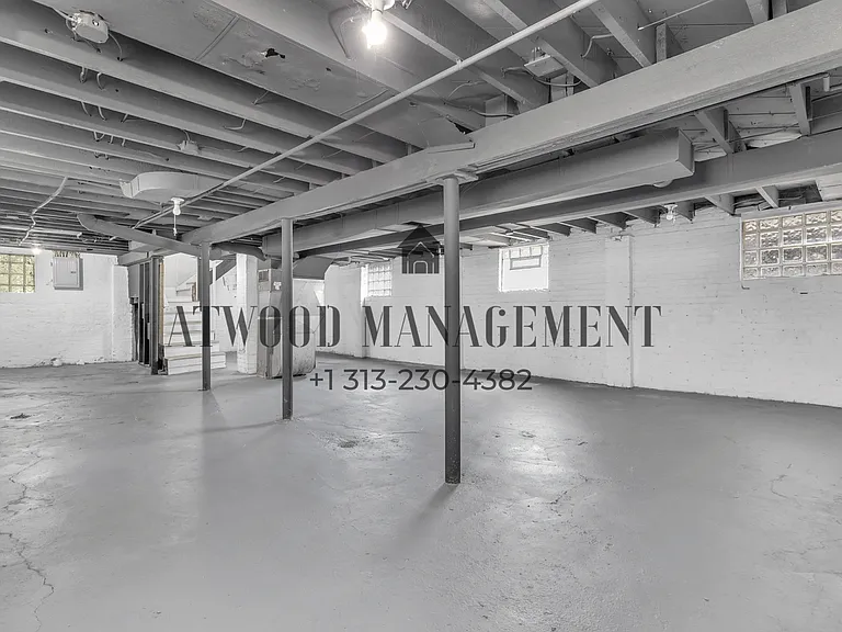 450 Algonquin St — Photo 11
