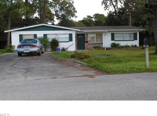 1220 Pondella Cir, North Fort Myers, FL 33903