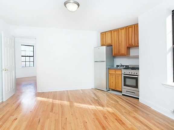 2nd image of 2816 Frederick Douglass Blvd APT 2PB