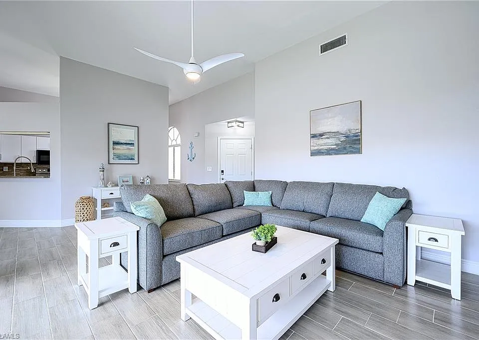 583 Beachwalk Cir #Q-202