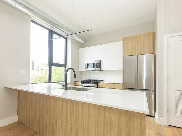 Sixty44 Residences — Photo 8