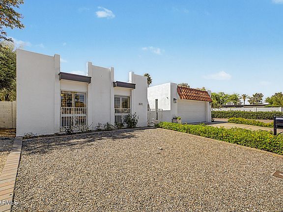 2nd image of 621 E CALAVAR Road