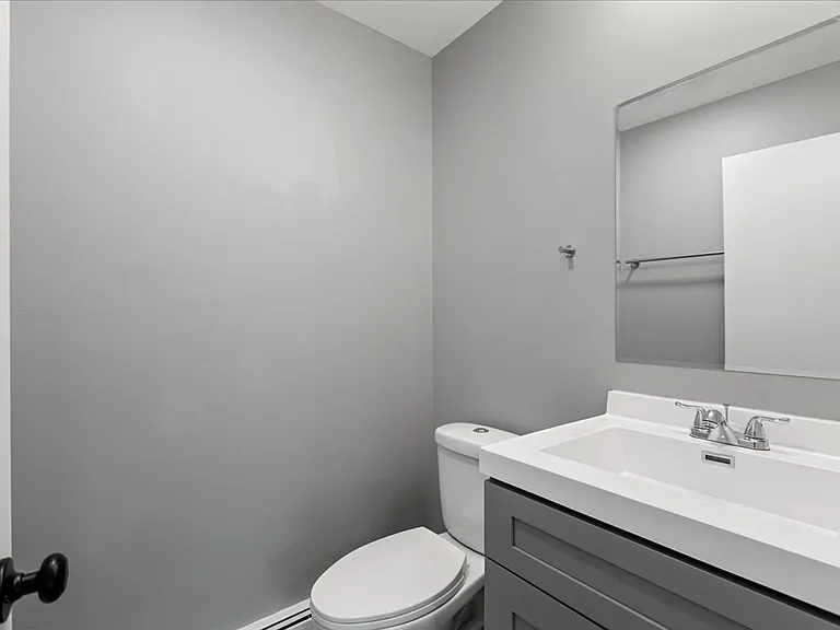 Maple Grove Apartments - Luxury and Convenience in Mundelein! — Photo 6