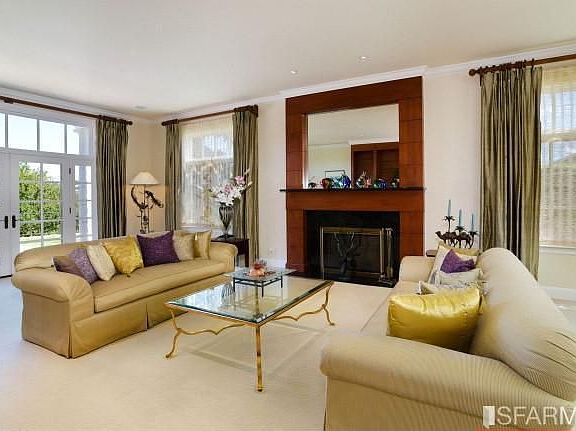 3rd image of 1450 Buckingham Way