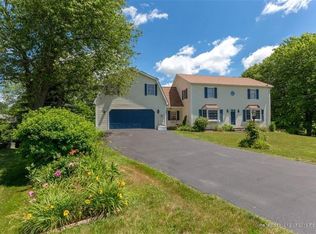 5 Indian Ridge Dr, Biddeford, ME 04005