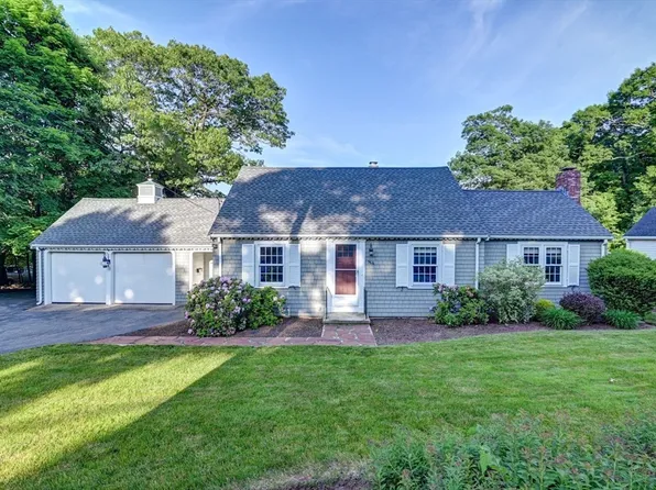 366 Liberty St, Braintree, MA 02184
