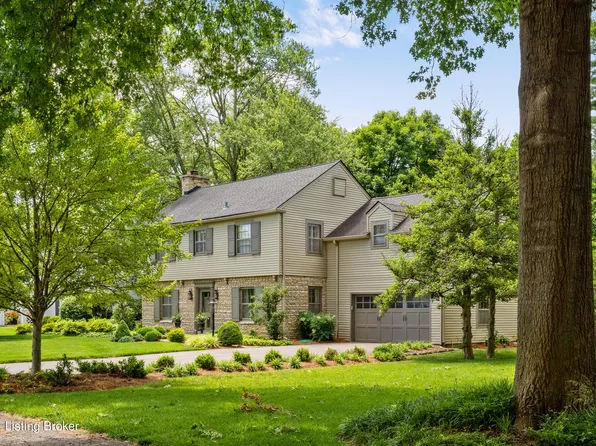 420 Country Ln, Rolling Fields, KY 40207