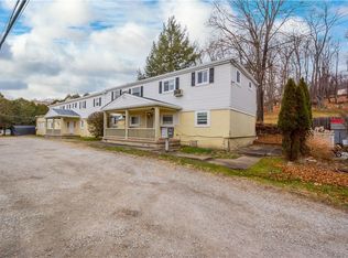 1027 Cochran Mill Rd, Clairton, PA 15025