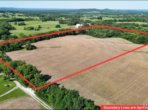 Walnut Hill Ln, Elsberry, MO 63343