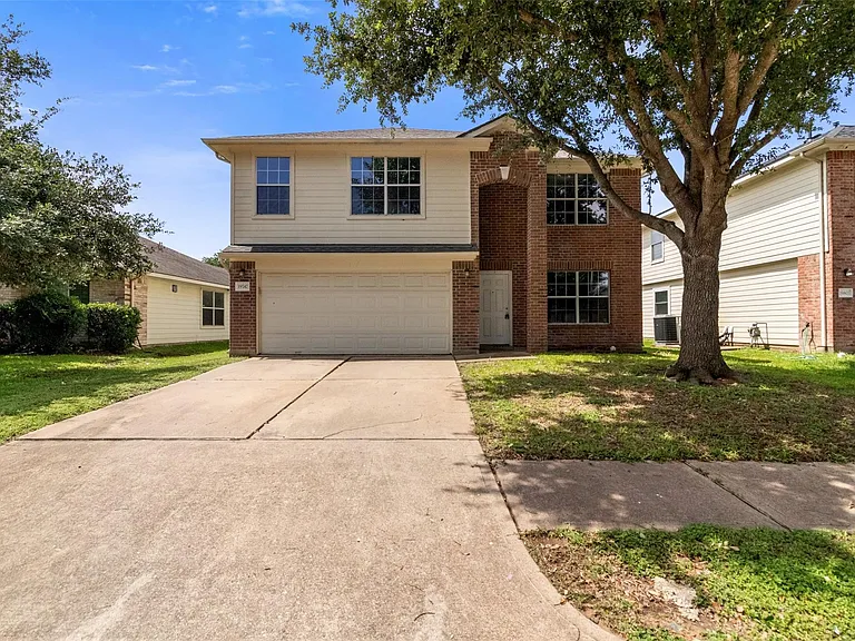 19747 Byron Meadows Dr — Photo 1