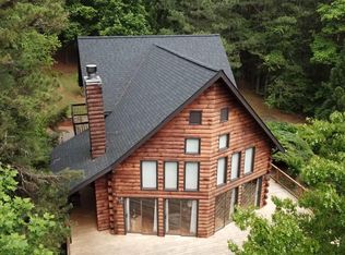 164 Red Oak Ln, Clarkesville, GA 30523