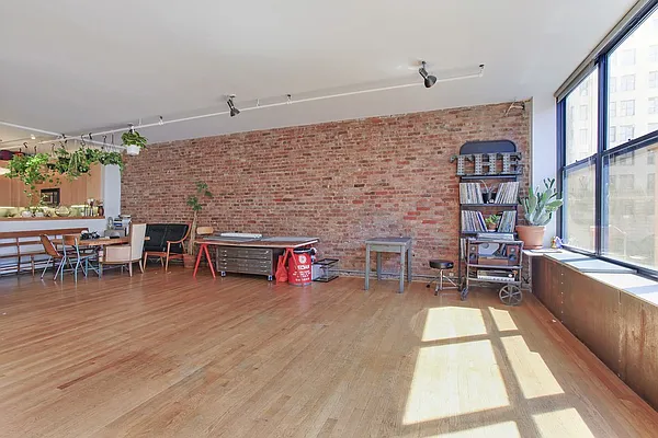 Sold by Corcoran | media 14