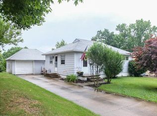 1437 Maple St, Barberton, OH 44203