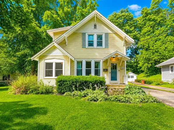 1525 Maple Ave, Cincinnati, OH 45215