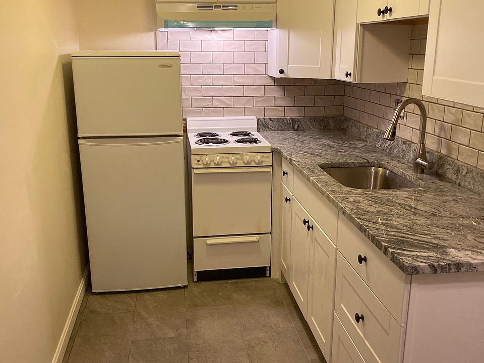 2nd image of 52 Swanson Ct #13C