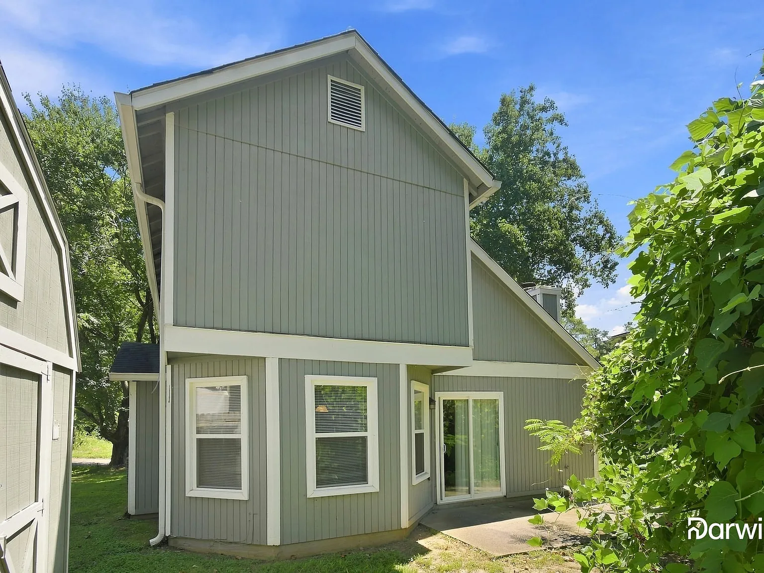 3 bed, 2.0 bath, 1324 sqft, $1,885 — Photo 1