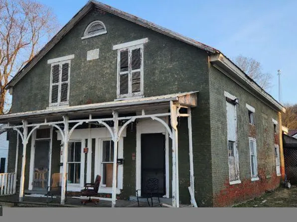 302 E 3rd St, Augusta, KY 41002