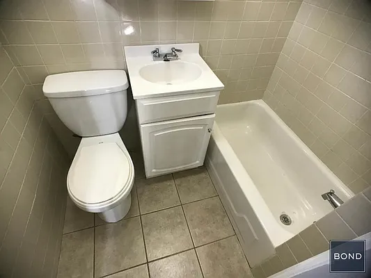 Rented by Bond New York | media 17