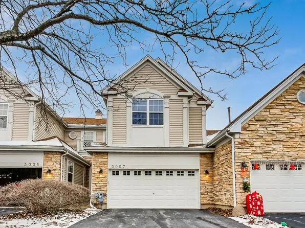 3007 Talaga Dr, Algonquin, IL 60102