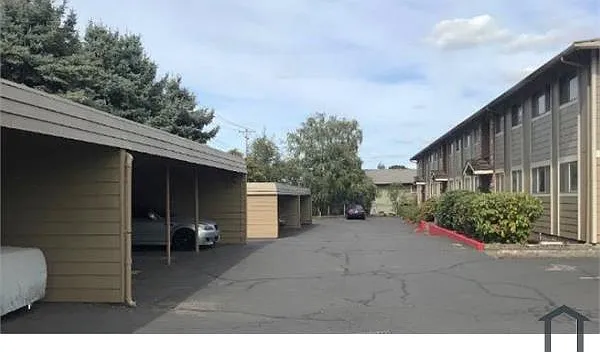 2 bed, 875 sqft, $1,275 — Photo 2