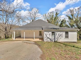 130 Peaceful Ln, Newport, TN 37821