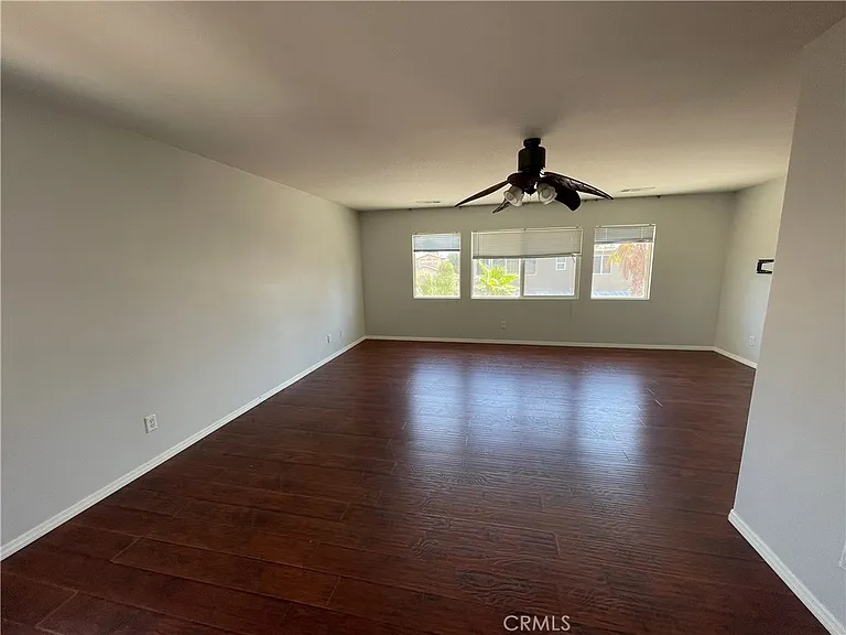 37222 Camden Dr — Photo 20
