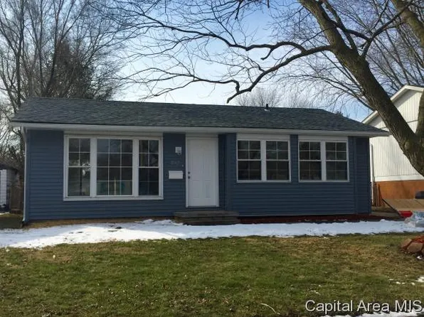 2612 Griffiths Ave, Springfield, IL 62702