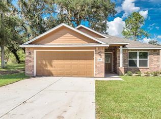 7149 Beechwood Dr, Angleton, TX 77515