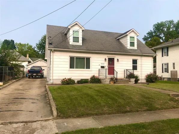 405 S Maple St, Nokomis, IL 62075