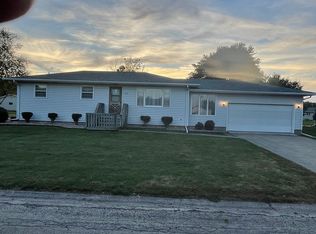 1324 14th St, Orion, IL 61273