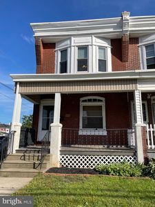 1225 E 9th St, Crum Lynne, PA, 19022