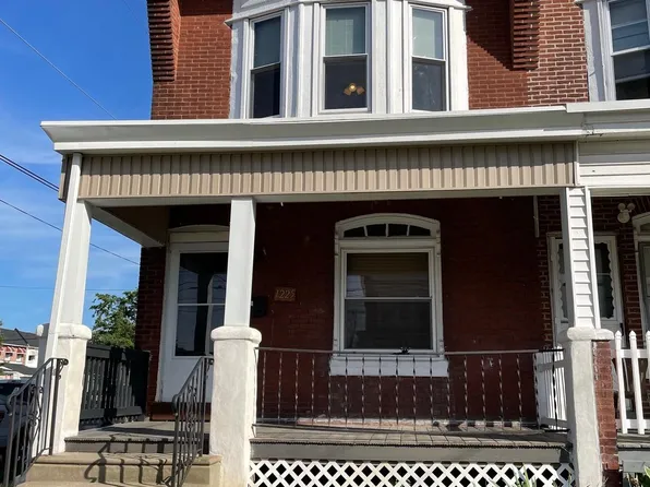 1225 E 9th St, Crum Lynne, PA 19022