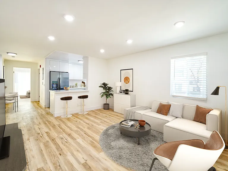 1344 W Temple St #2 — Photo 2